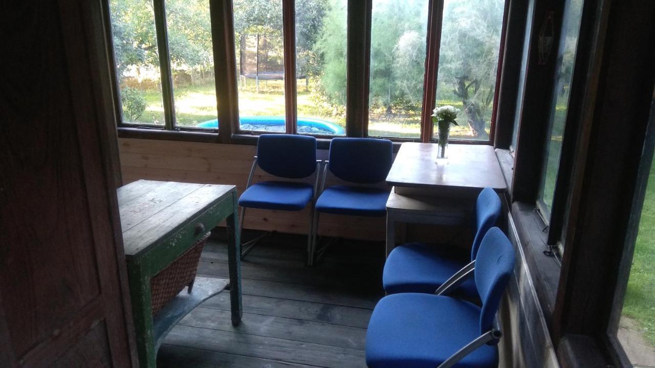 Old Summer House With Renovated Bathroom Praha Bagian luar foto